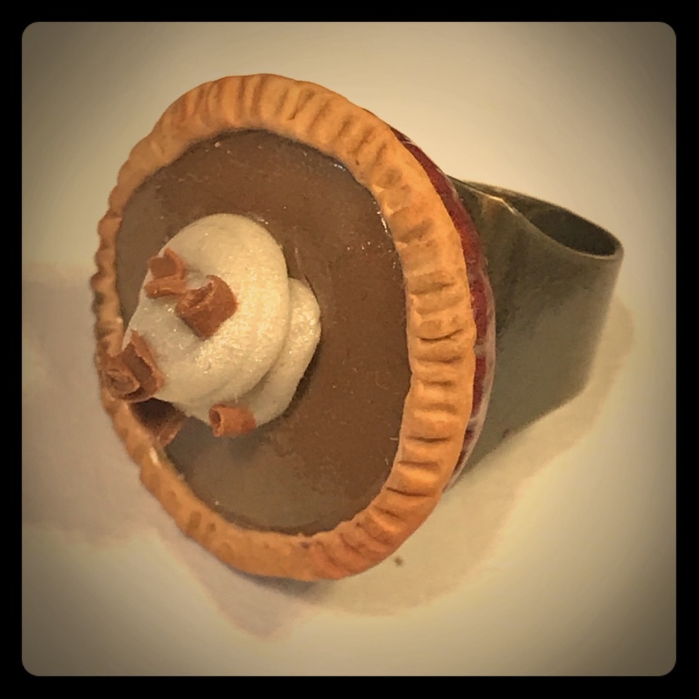 French Silky Pie Ring